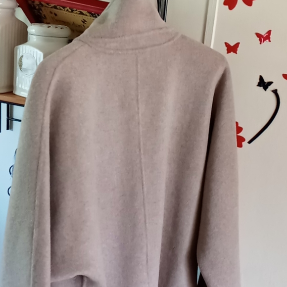 Gorgeous Wool Blend Custom Overcoat sz medium - Picture 9 of 9